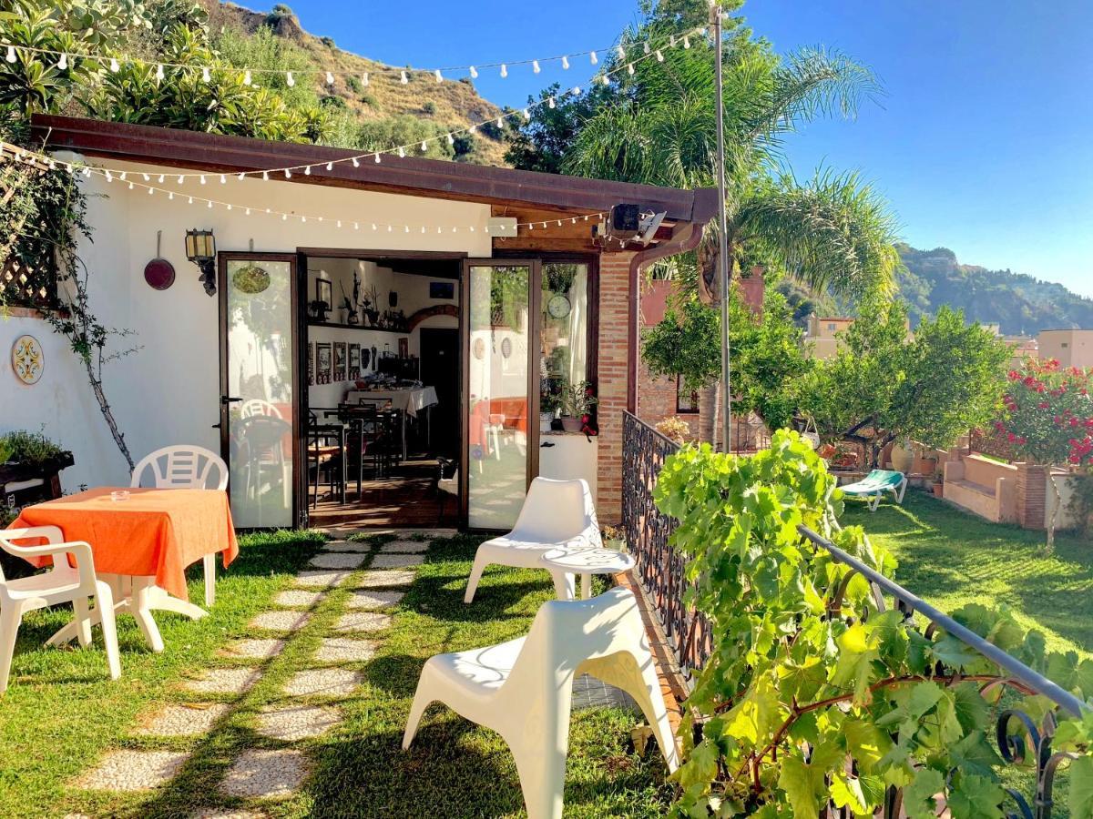 B&B Villa Vittoria Giardini Naxos Dış mekan fotoğraf