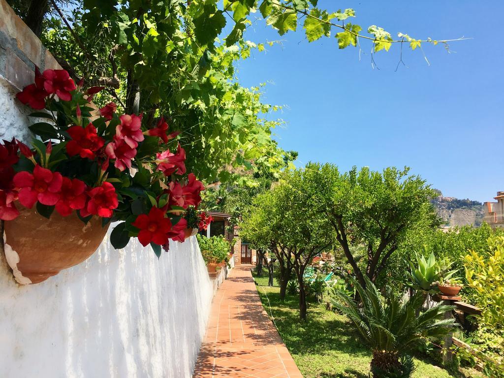 B&B Villa Vittoria Giardini Naxos Dış mekan fotoğraf